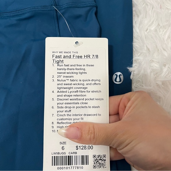 Lululemon Fast & Free 7/8 Tight II *Nulux 25"
Carbon Blue Size 6 - Picture 9 of 9